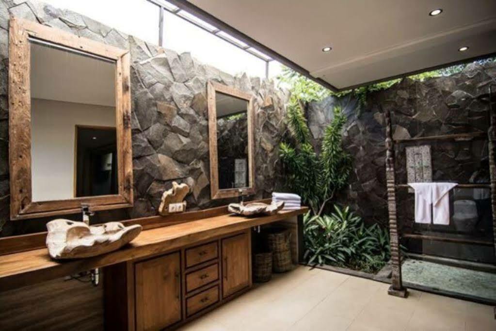 Gahana Bali Villa Семиняк Екстериор снимка