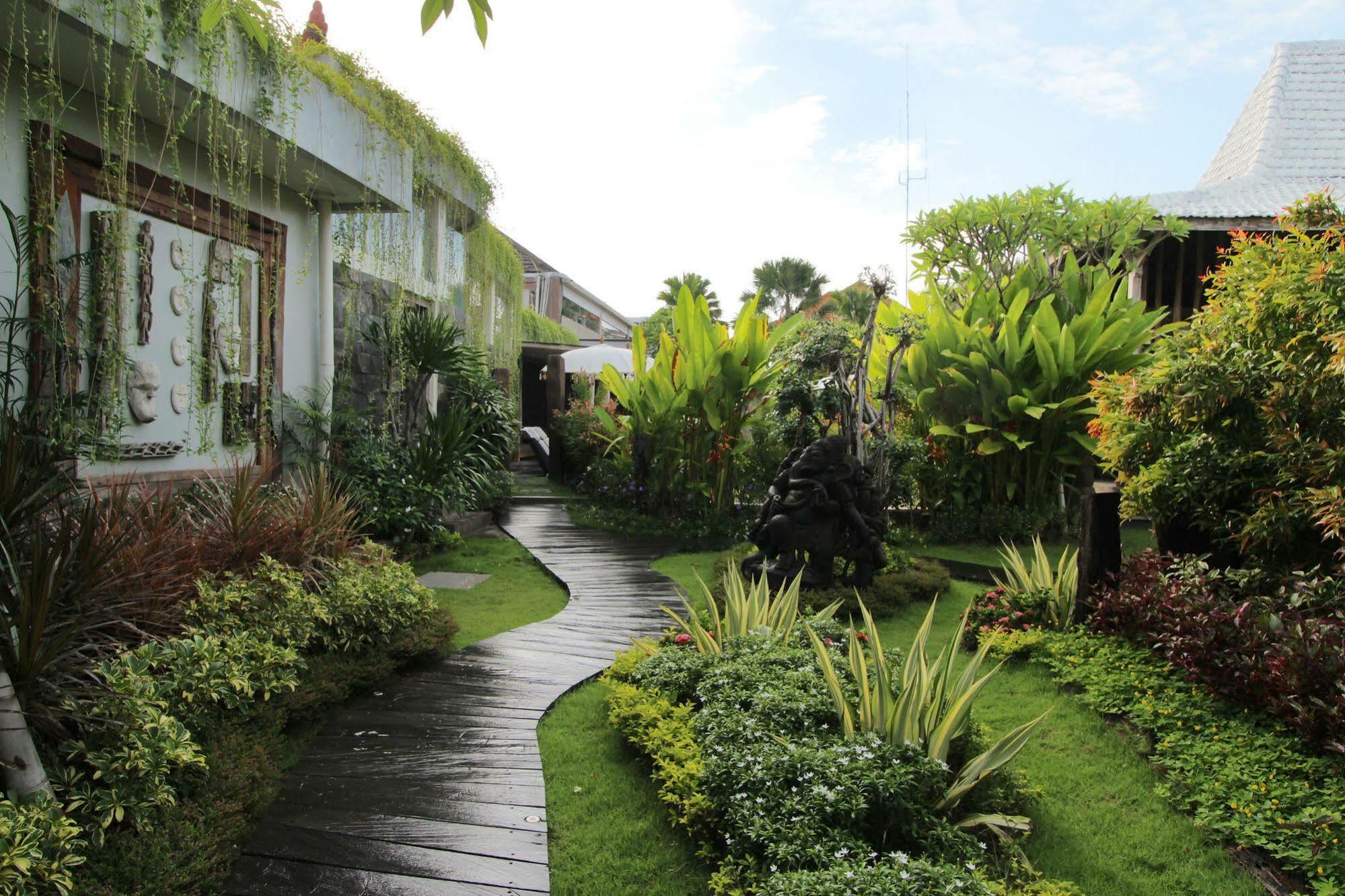 Gahana Bali Villa Семиняк Екстериор снимка