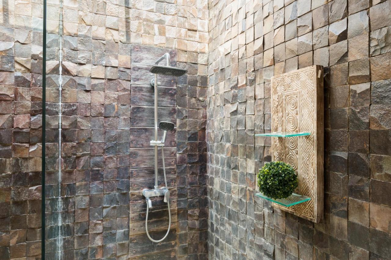 Gahana Bali Villa Семиняк Екстериор снимка